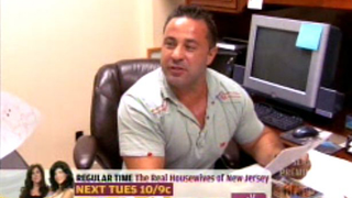<i>Real Housewives Of New Jersey</i> Premiere: Spying, Fighting, And Gold Digging
